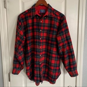 Men’s vintage Pendleton button down red plaid shirt